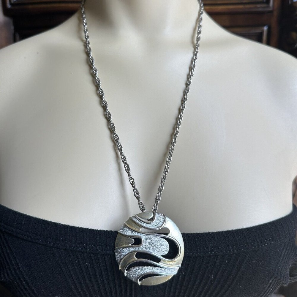 VTG J Jonette Pendant Necklace 24 Inch Medallion Gold Silver Open Work Textured